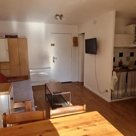 Avec Piscine Et Garage