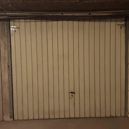 Avec Piscine Et Garage 公寓